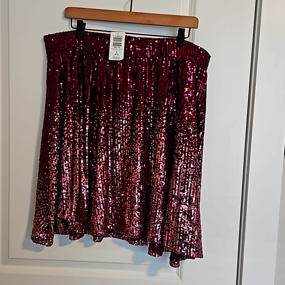 NWT Torrid Sequin Skirt